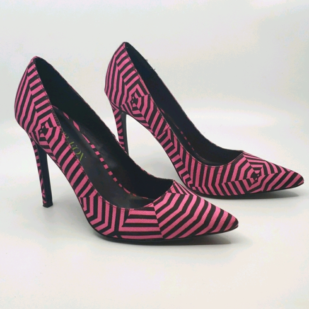 Paper Fox Hot pink & black pumps